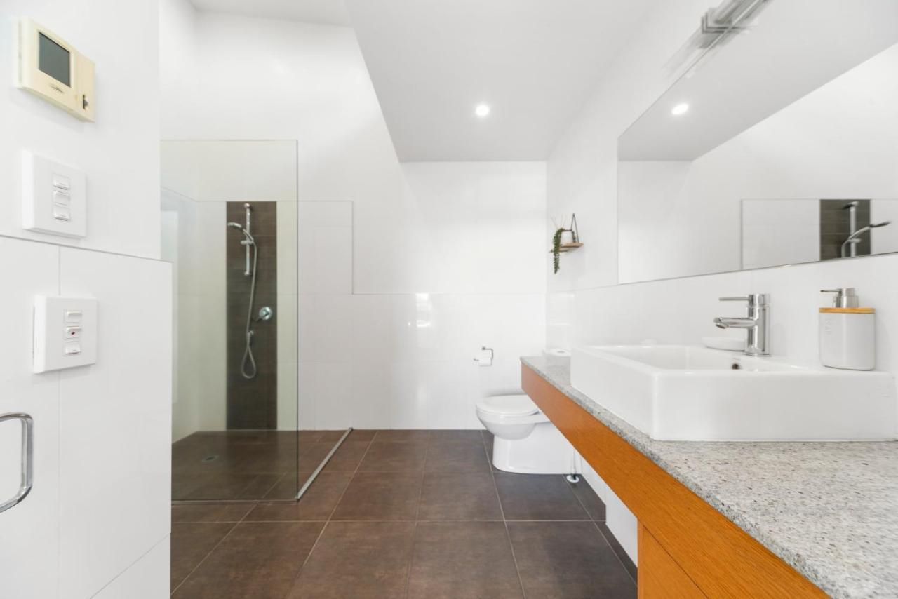Lakeview Luxury - Taupo Holiday Apartment Экстерьер фото